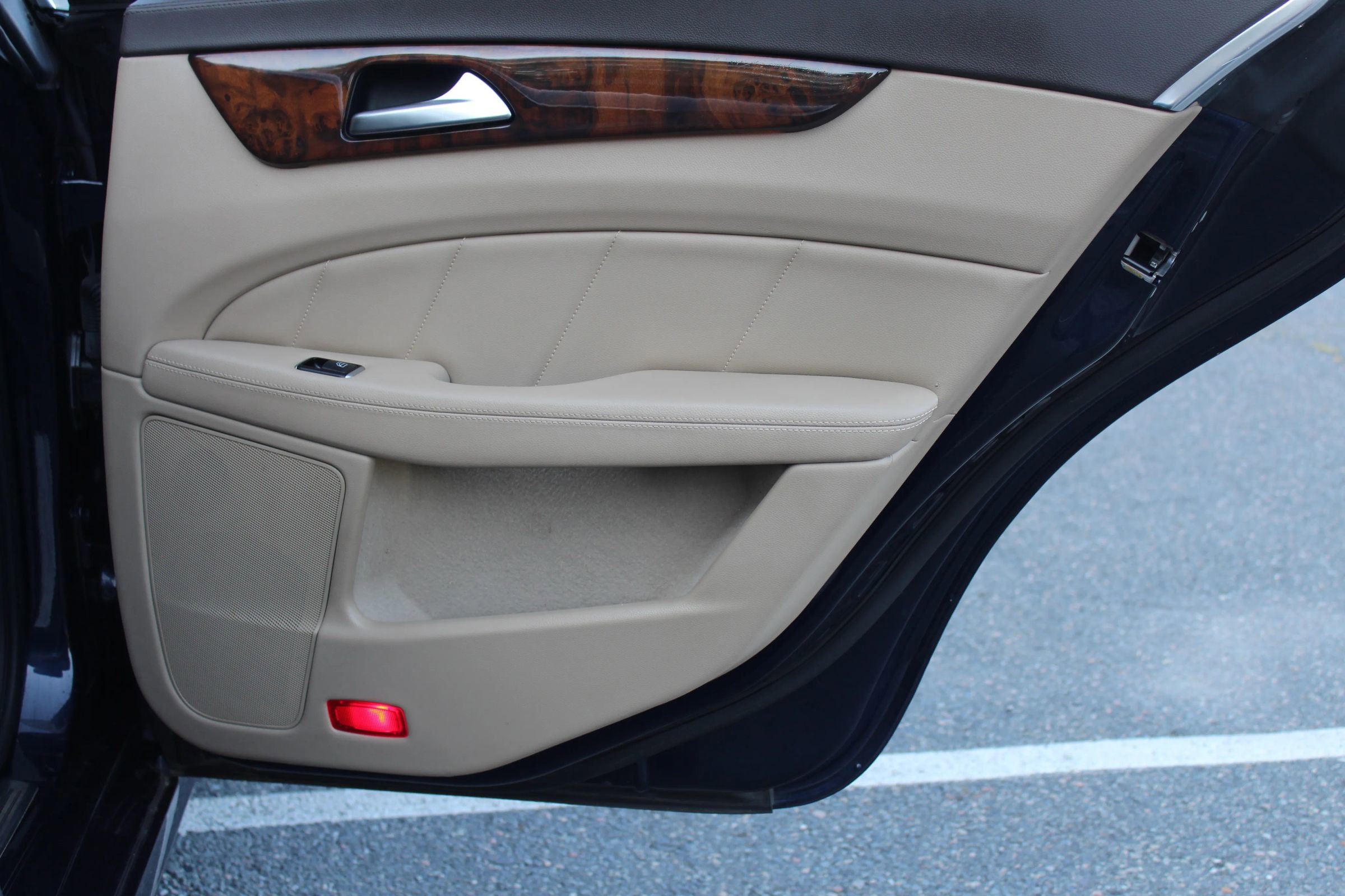 Used 2014 Mercedes-Benz CLS 550 CLS 550 4MATIC Coupe 4D image 16