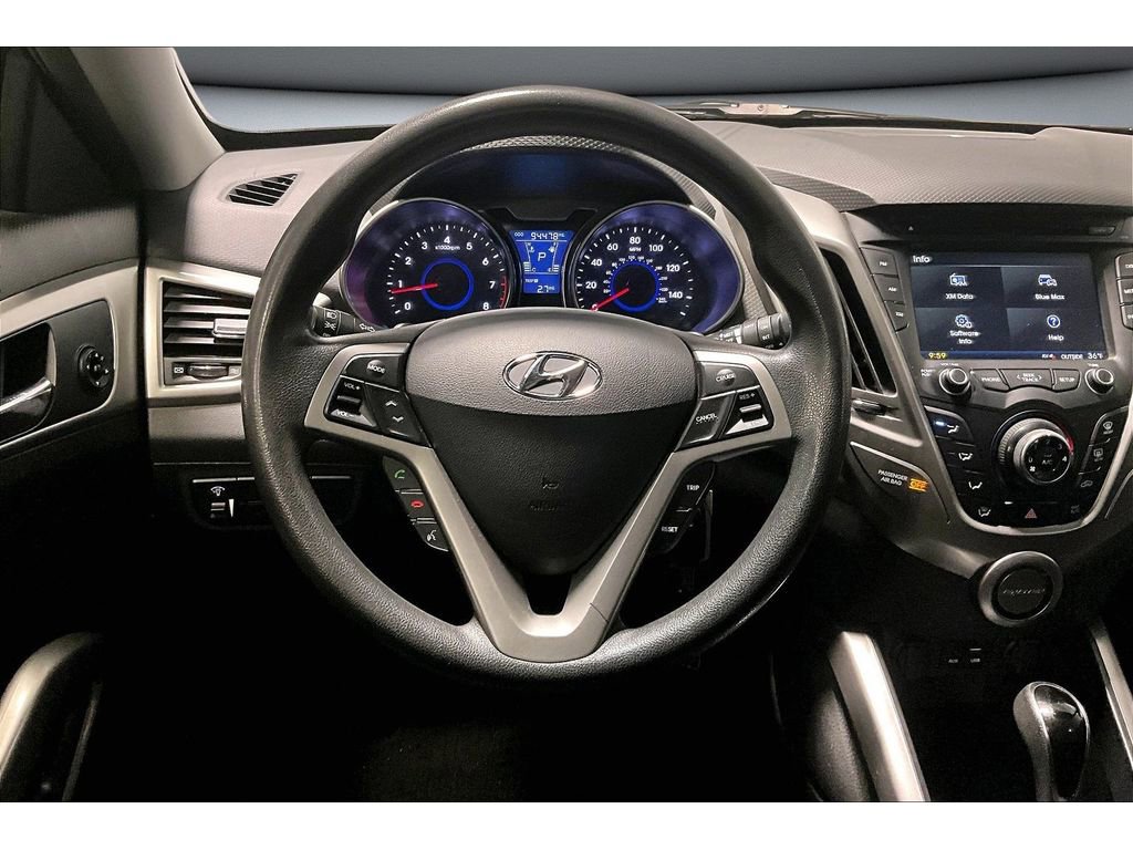 Used 2016 Hyundai Veloster image 6
