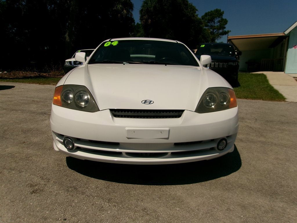 Used 2004 Hyundai Tiburon GT FWD image 4