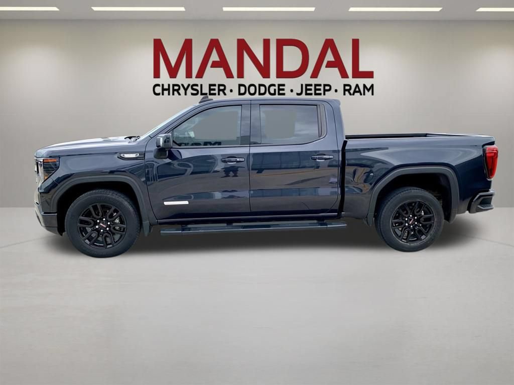 Used 2023 GMC Sierra 1500 Elevation w/ Elevation Premium Package RWD image 9