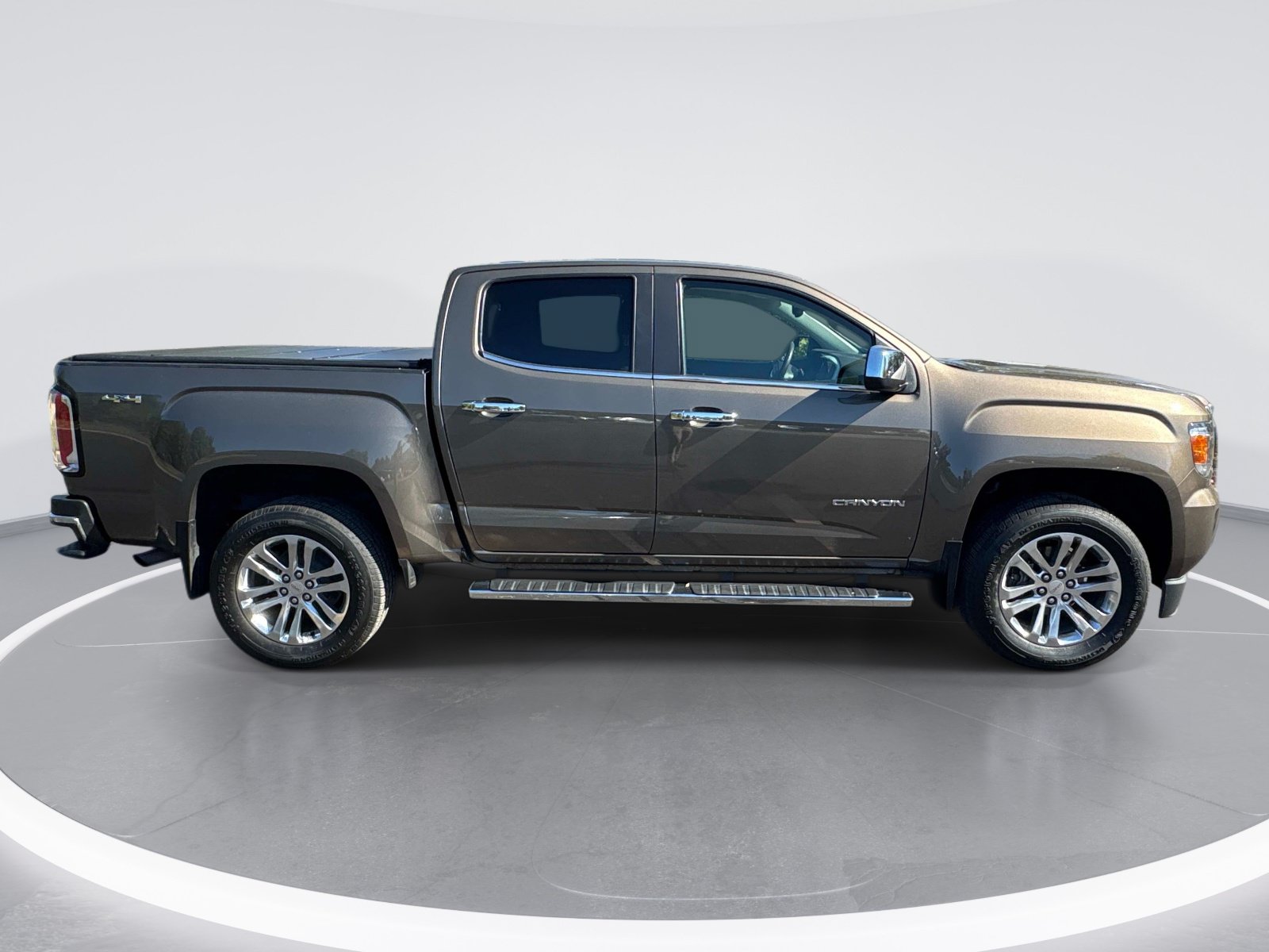 Used 2015 GMC Canyon SLT w/ Driver Alert Package AWD/4WD image 9