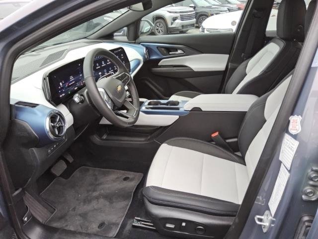 Used 2025 Chevrolet Equinox EV LT image 7