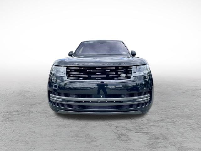 Used 2023 Land Rover Range Rover Long Wheelbase Autobiography image 2