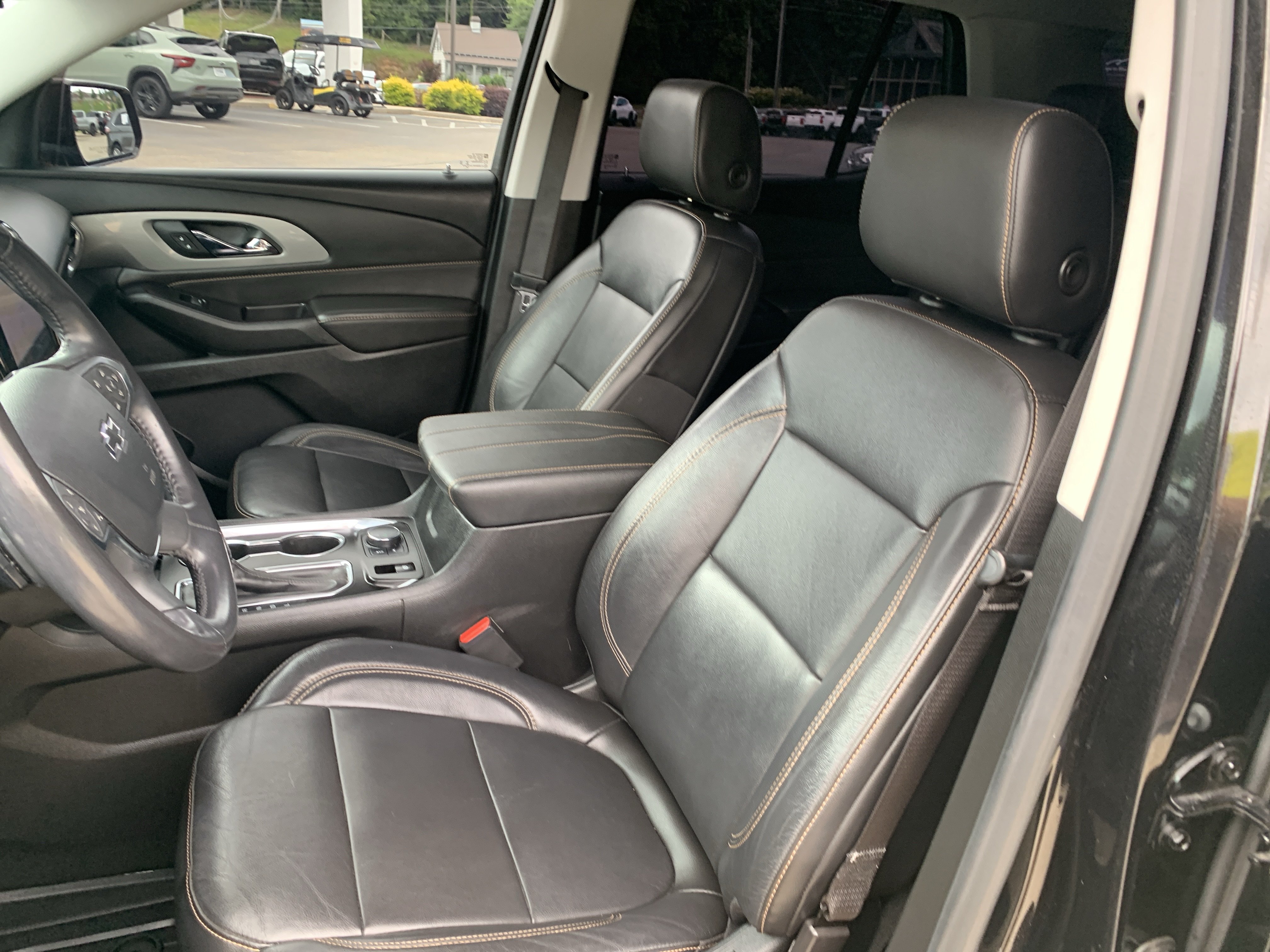 Used 2020 Chevrolet Traverse RS FWD image 22