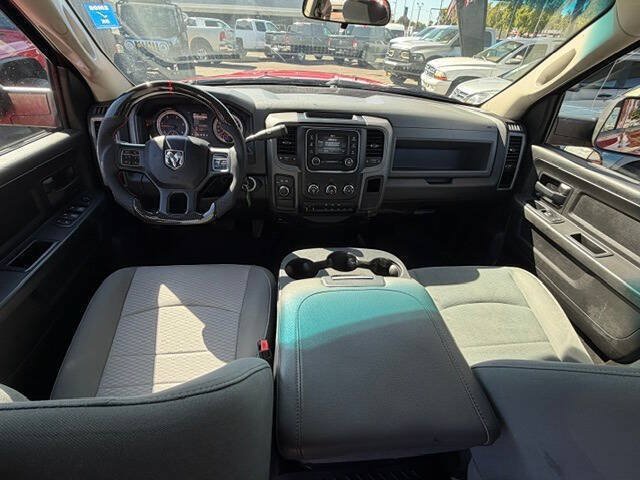 Used 2018 RAM 3500 Tradesman w/ Chrome Appearance Group AWD/4WD image 12