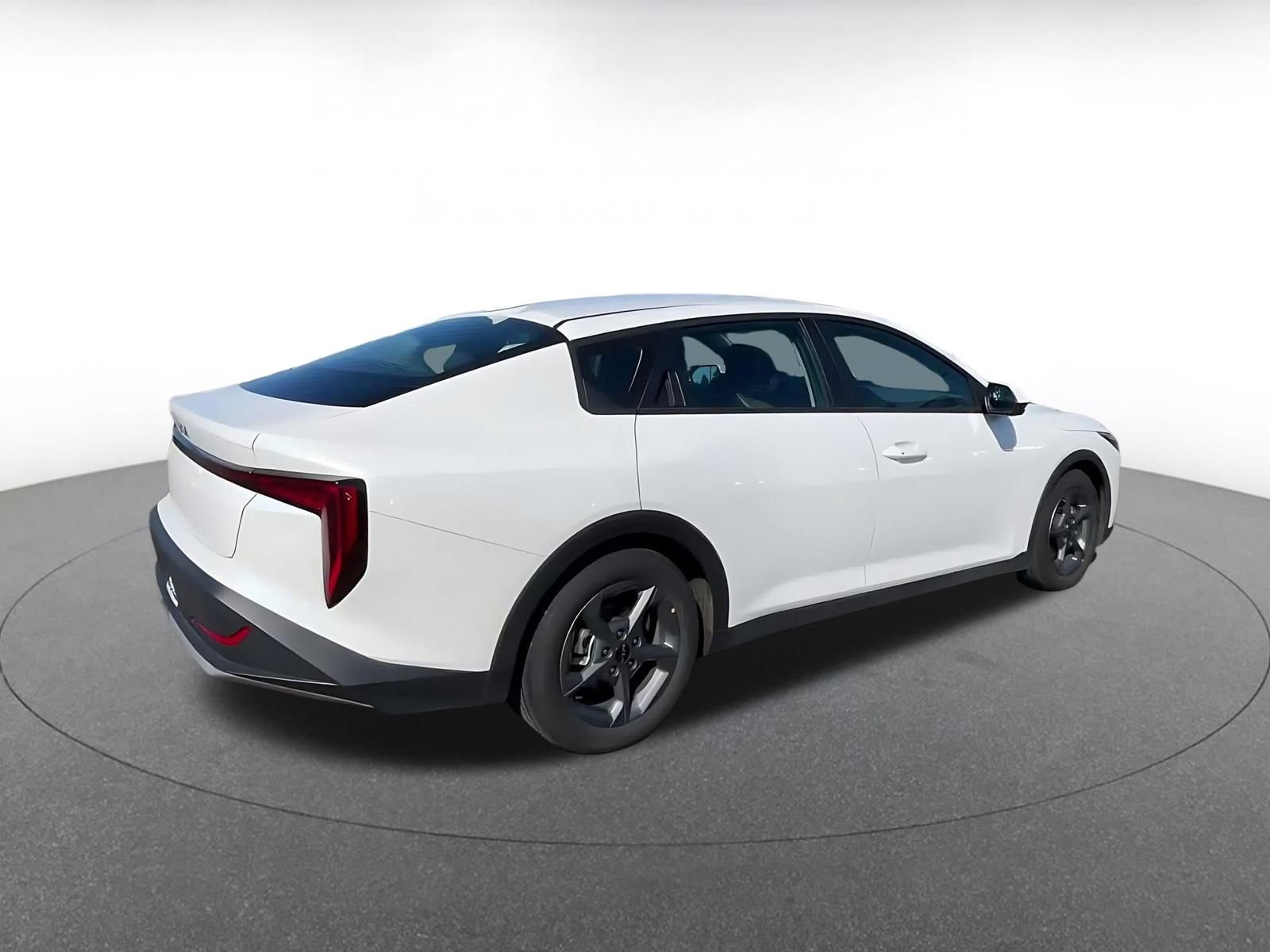 Used 2025 Kia K4 FWD image 15