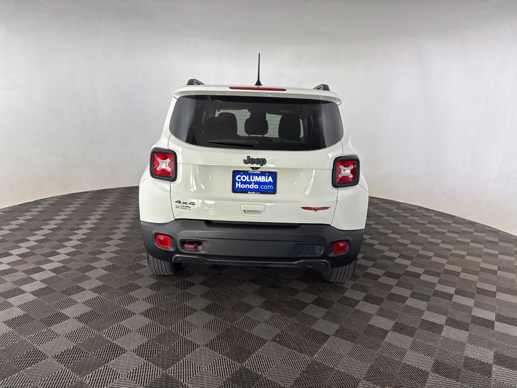 Used 2021 Jeep Renegade Trailhawk AWD/4WD image 6