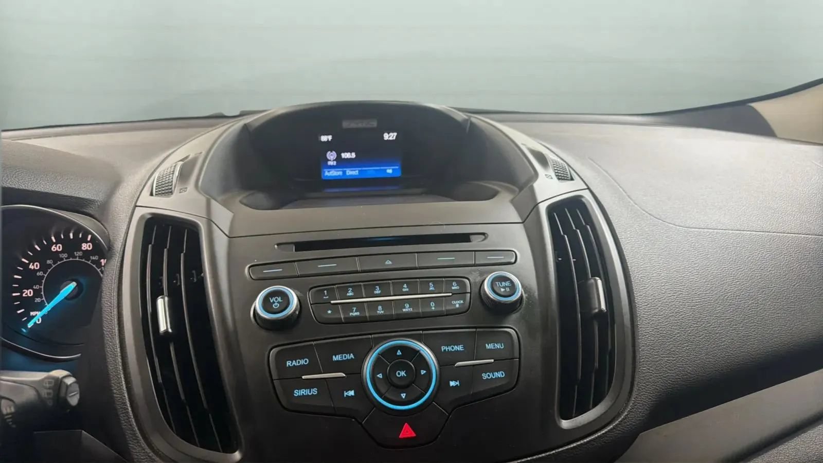 Used 2017 Ford Escape SE FWD image 14