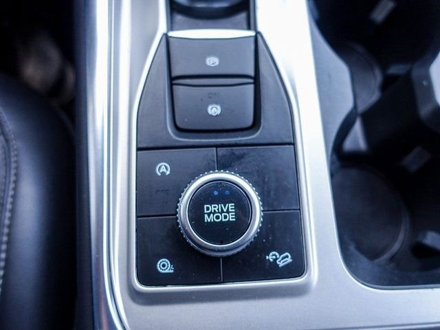 Used 2023 Ford Explorer XLT w/ Equipment Group 202A image 16