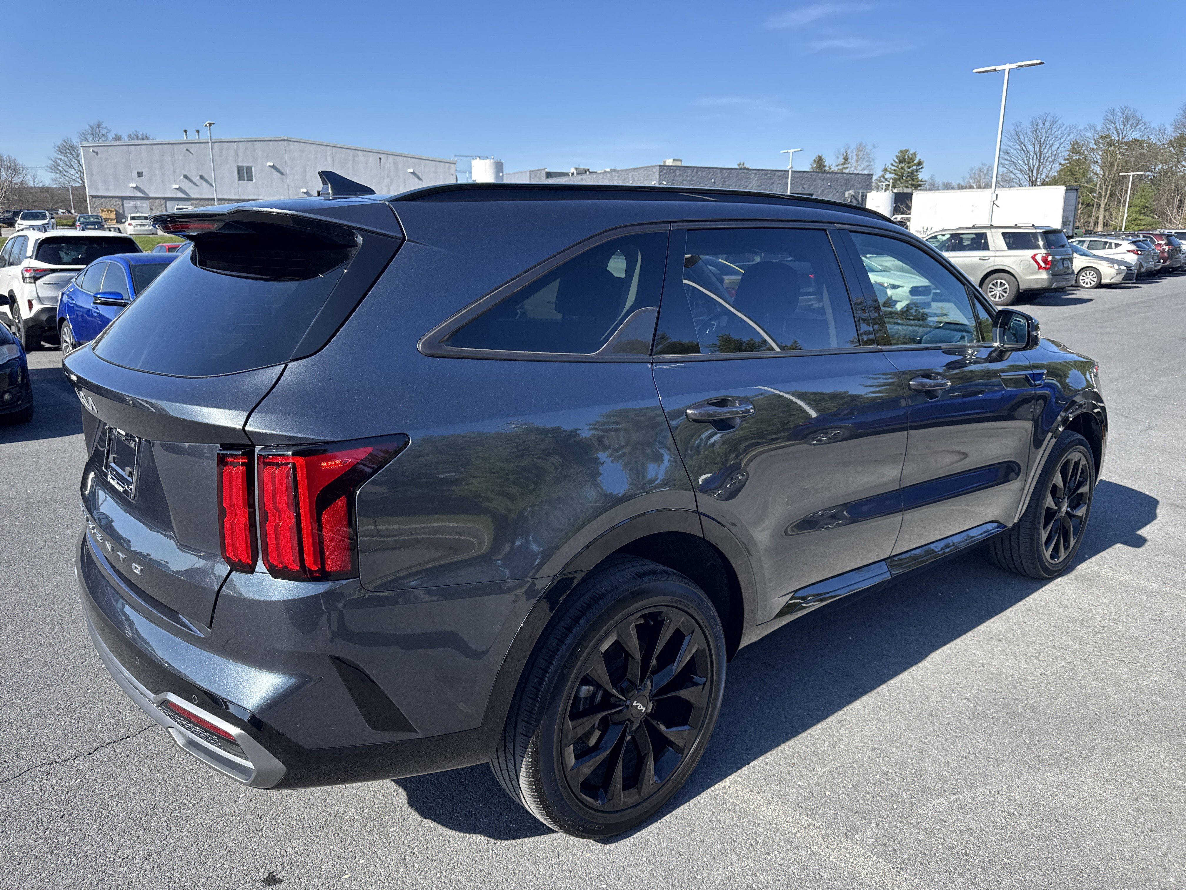 Used 2022 Kia Sorento SX image 8