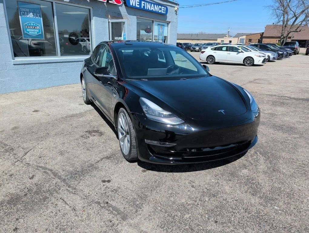 Used 2019 Tesla Model 3 Long Range image 4