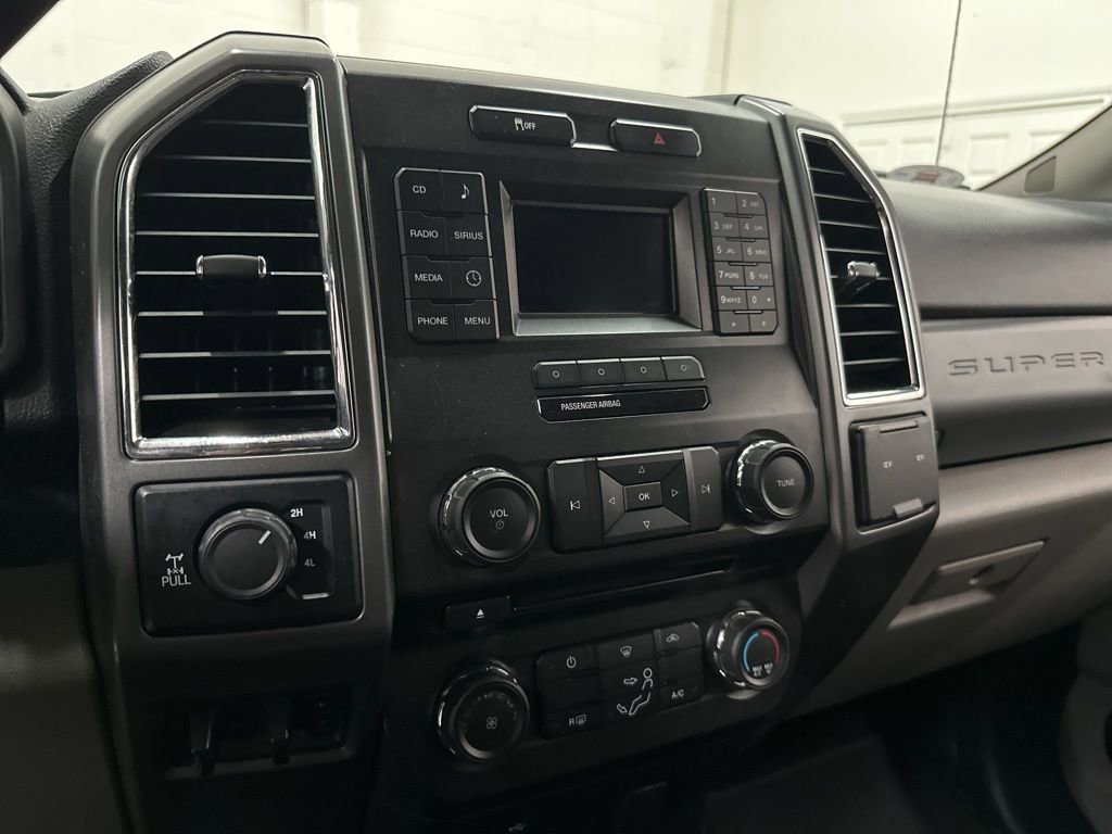 Used 2017 Ford F250 XLT w/ XLT Value Package image 38