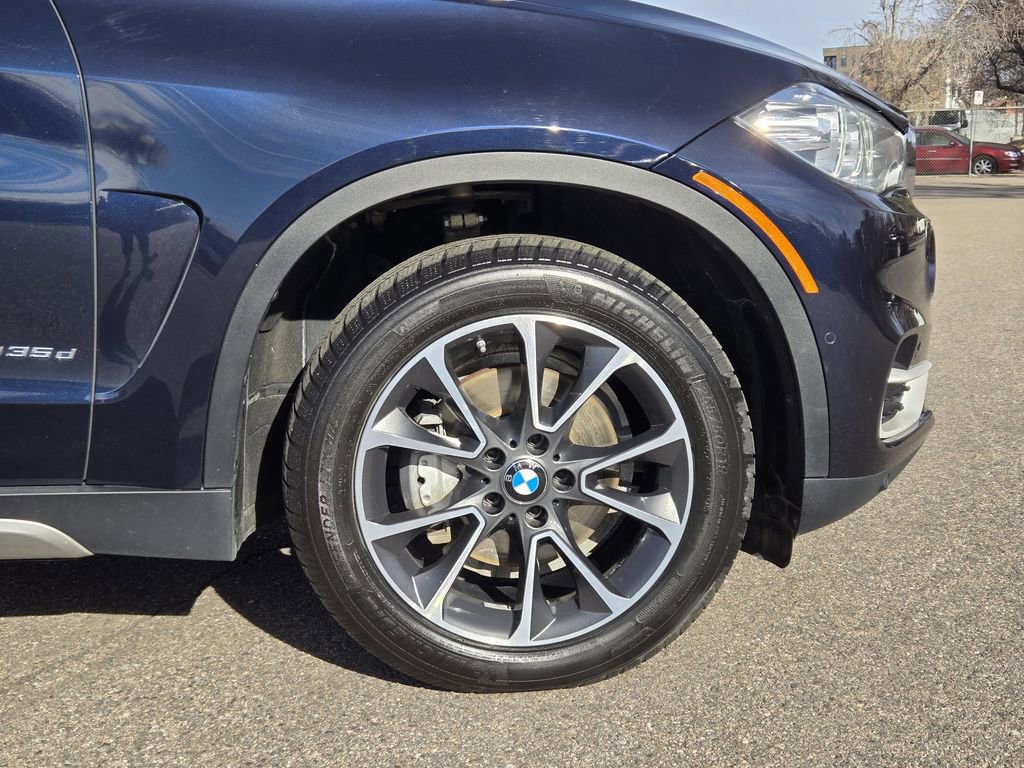 Used 2016 BMW X5 xDrive35d image 9