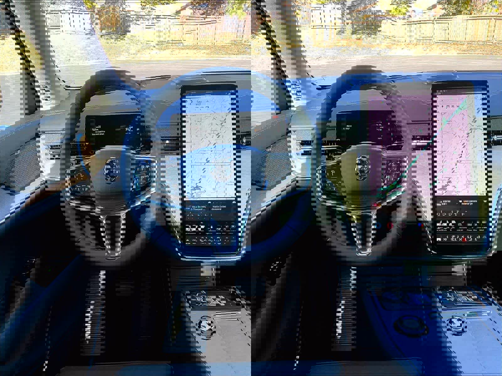 New 2025 Volvo EX90 Plus w/ Protection Package Premier image 15