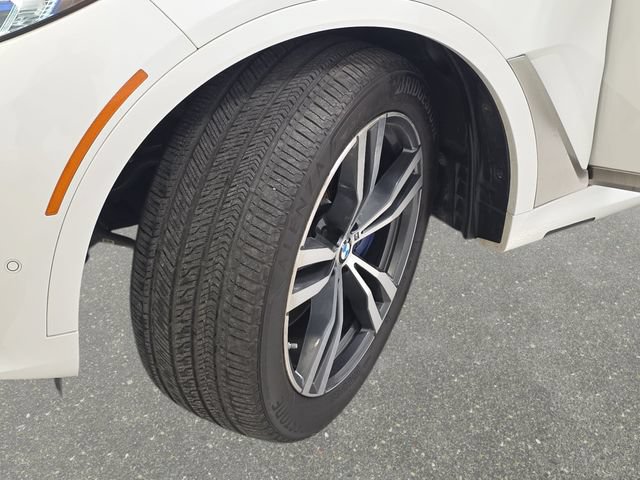 Used 2021 BMW X7 M50i AWD/4WD image 32