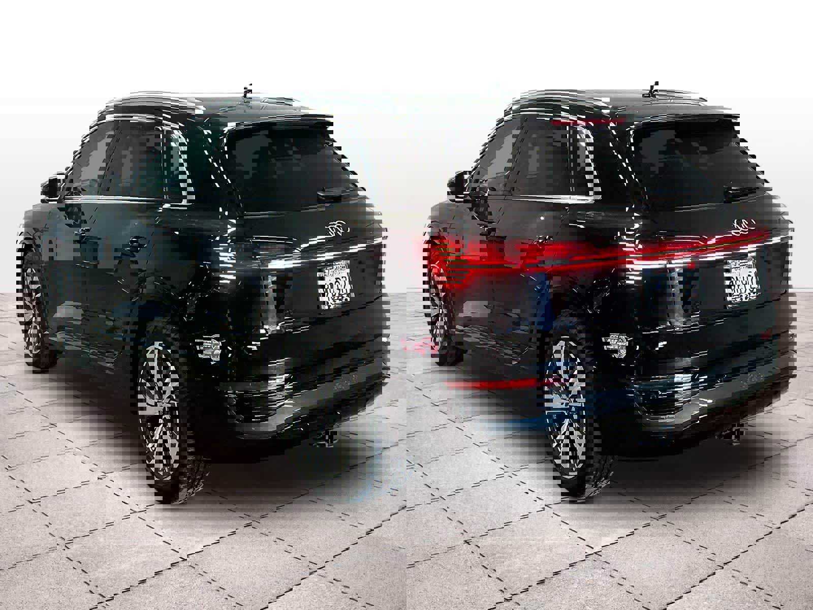 Certified 2024 Audi Q8 e-tron Premium Plus w/ Premium Plus Package AWD/4WD image 13