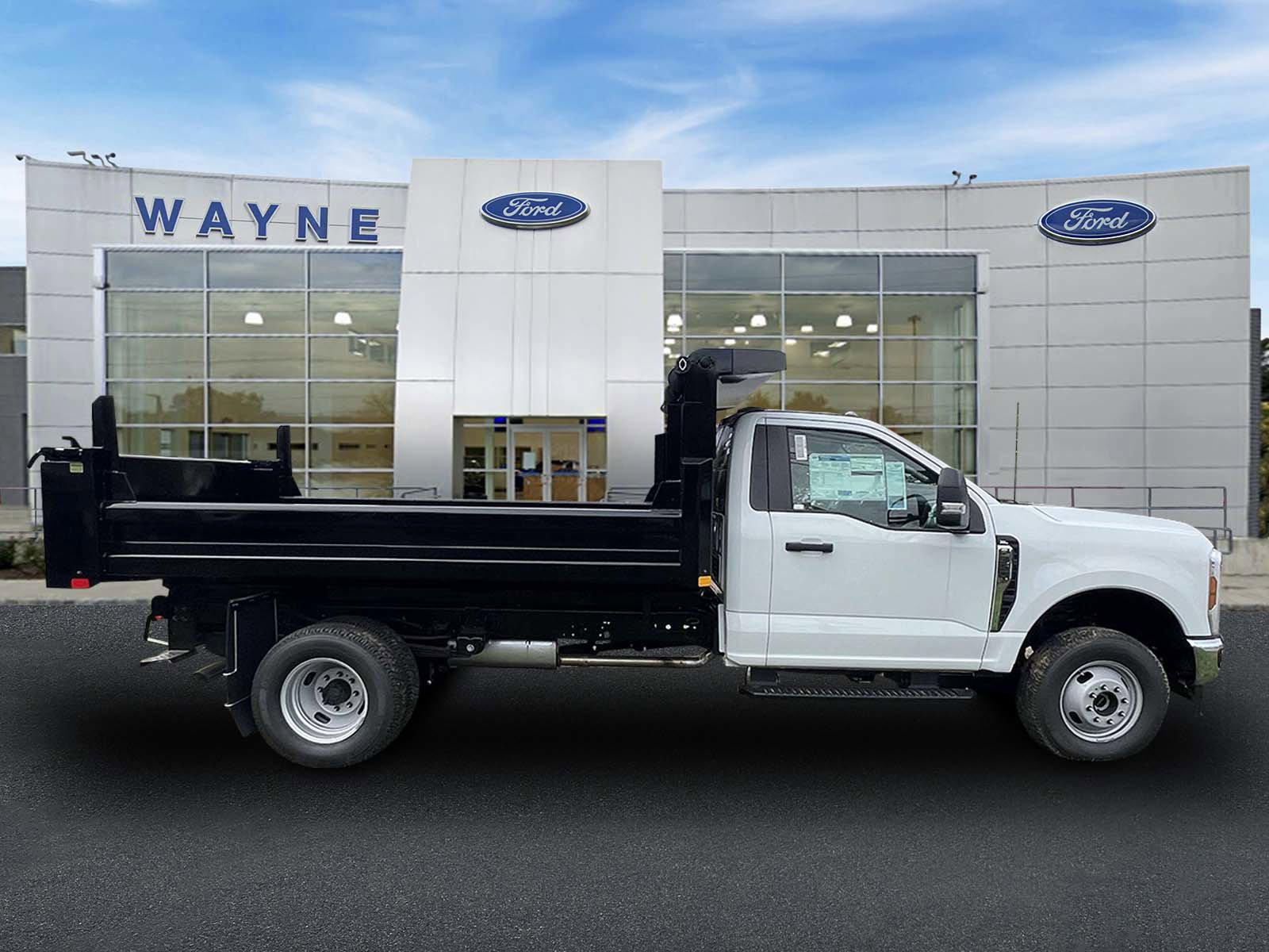 New 2025 Ford F350 XL w/ XL Chrome Package image 5