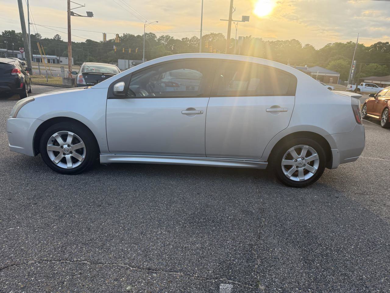 Used 2012 Nissan Sentra 2.0 SR FWD image 19