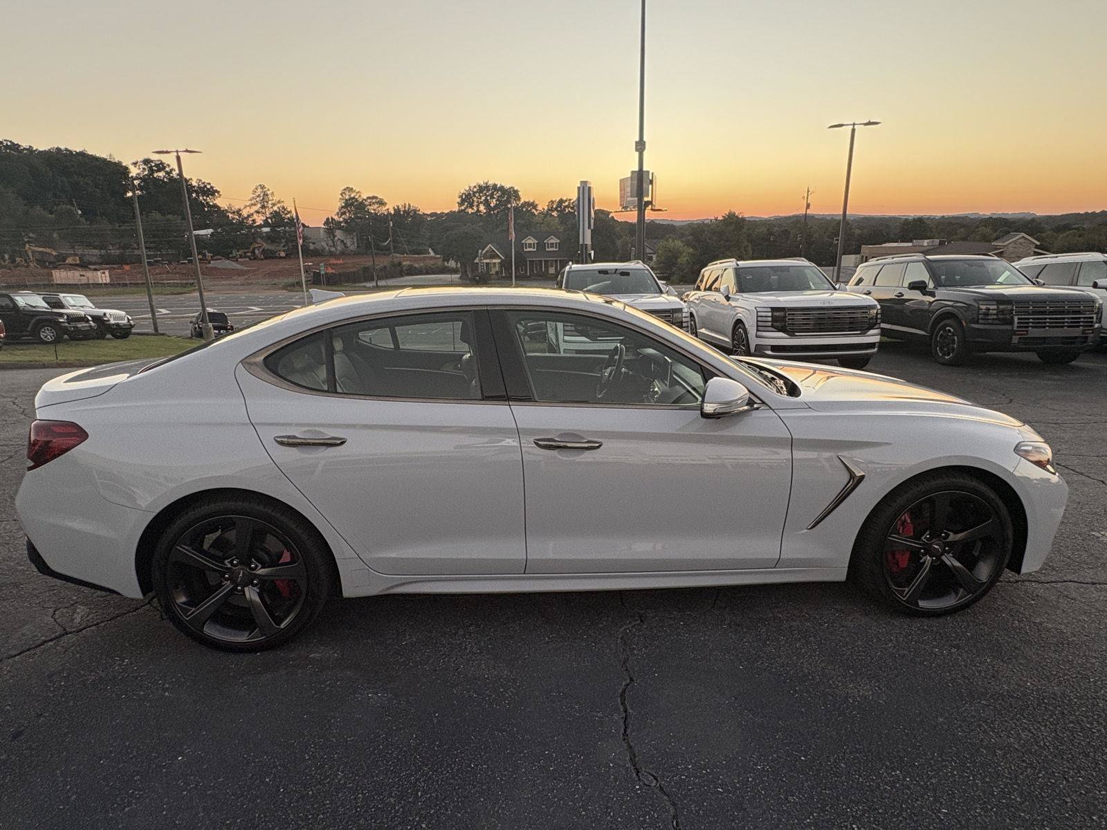 Used 2019 Genesis G70 3.3T image 5