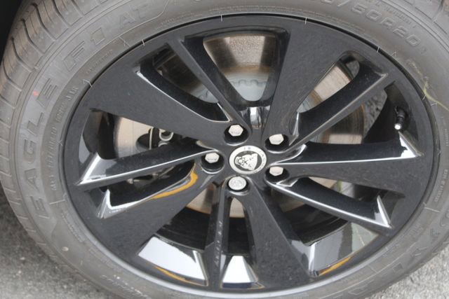 New 2026 Jaguar F-PACE R-Dynamic S image 8