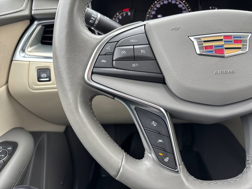 Used 2019 Cadillac XT5 Premium Luxury w/ LPO, Black Ice Package image 18