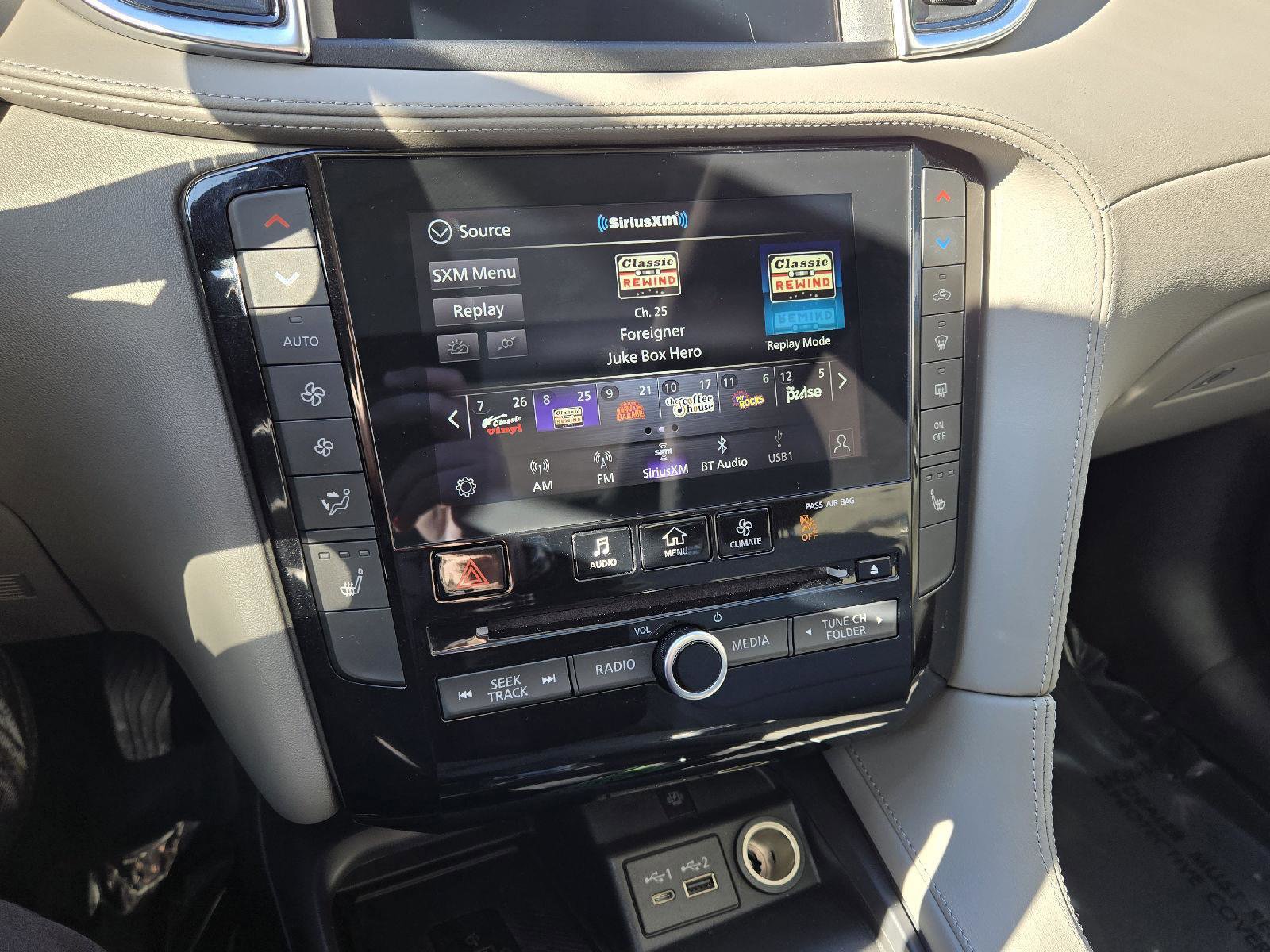 Certified 2025 INFINITI QX50 Luxe image 25