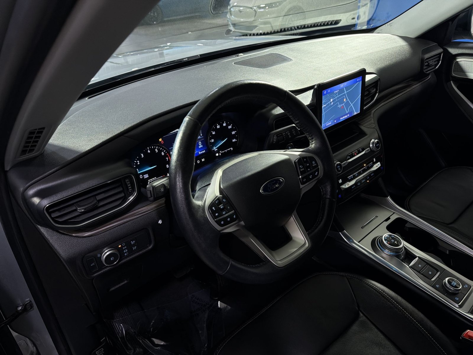 Used 2020 Ford Explorer Limited AWD/4WD image 18