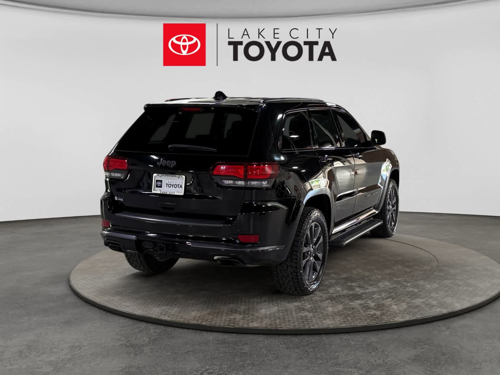 Used 2019 Jeep Grand Cherokee High Altitude AWD/4WD image 9