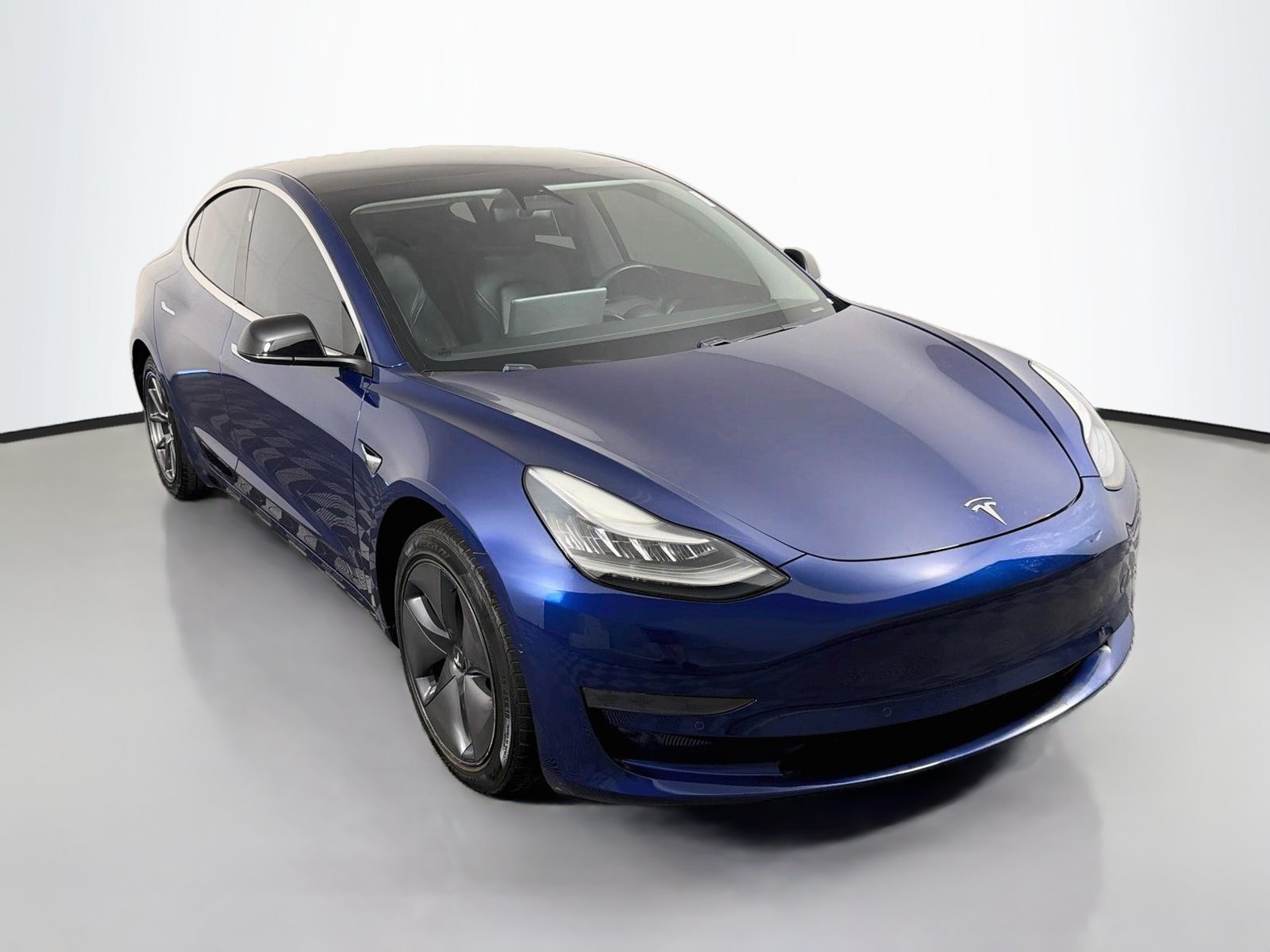 Used 2019 Tesla Model 3 Standard Range RWD image 1