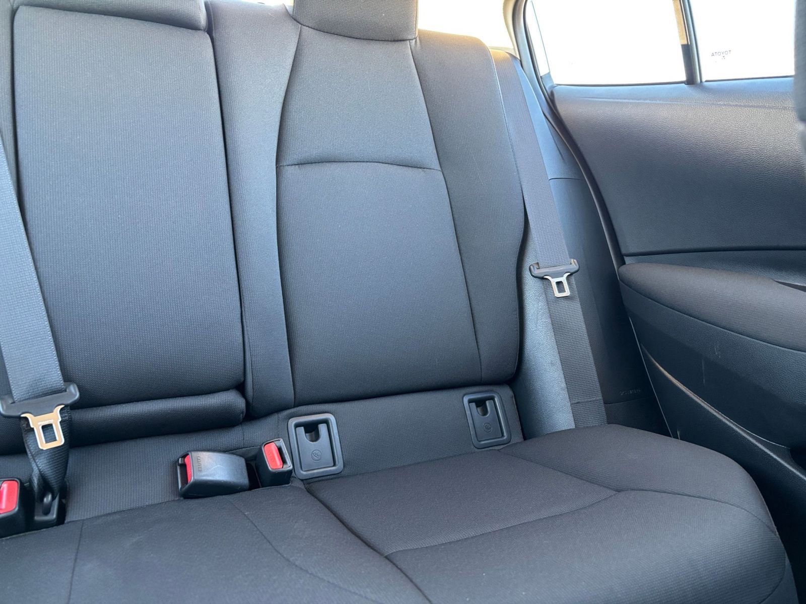 Used 2025 Toyota Corolla LE image 36