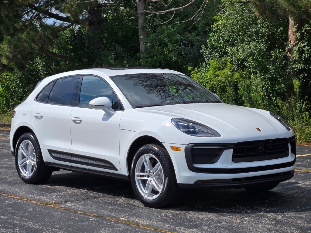 New 2026 Porsche Macan image 9