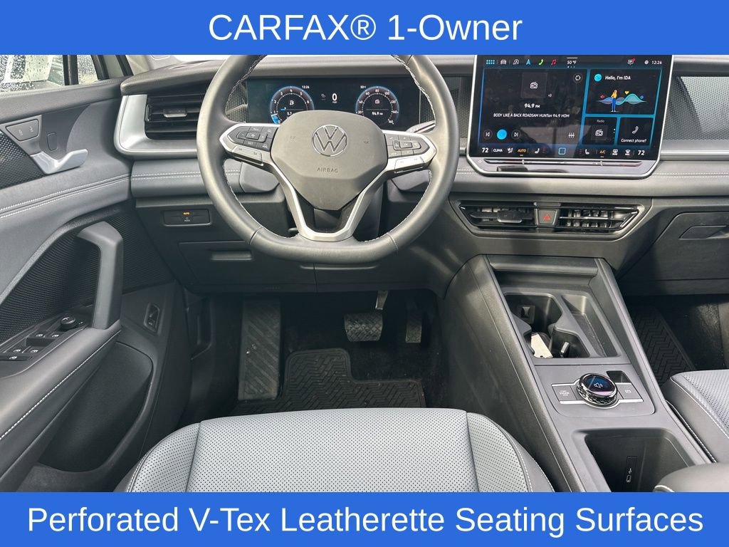 Used 2025 Volkswagen Tiguan SE w/ Panoramic Sunroof Package image 19