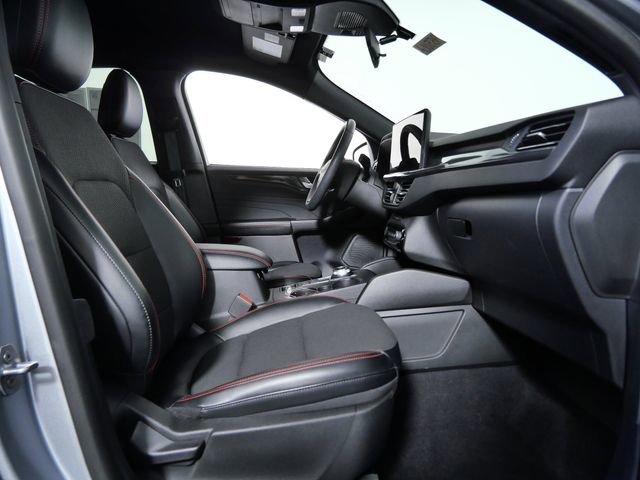 Certified 2023 Ford Escape ST-Line w/ Tech Pack #1 AWD/4WD image 10