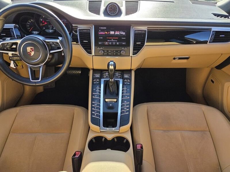 Used 2018 Porsche Macan Sport Edition image 10