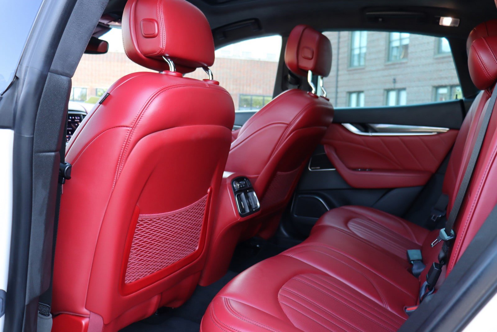 Used 2023 Maserati Levante GT AWD/4WD image 13