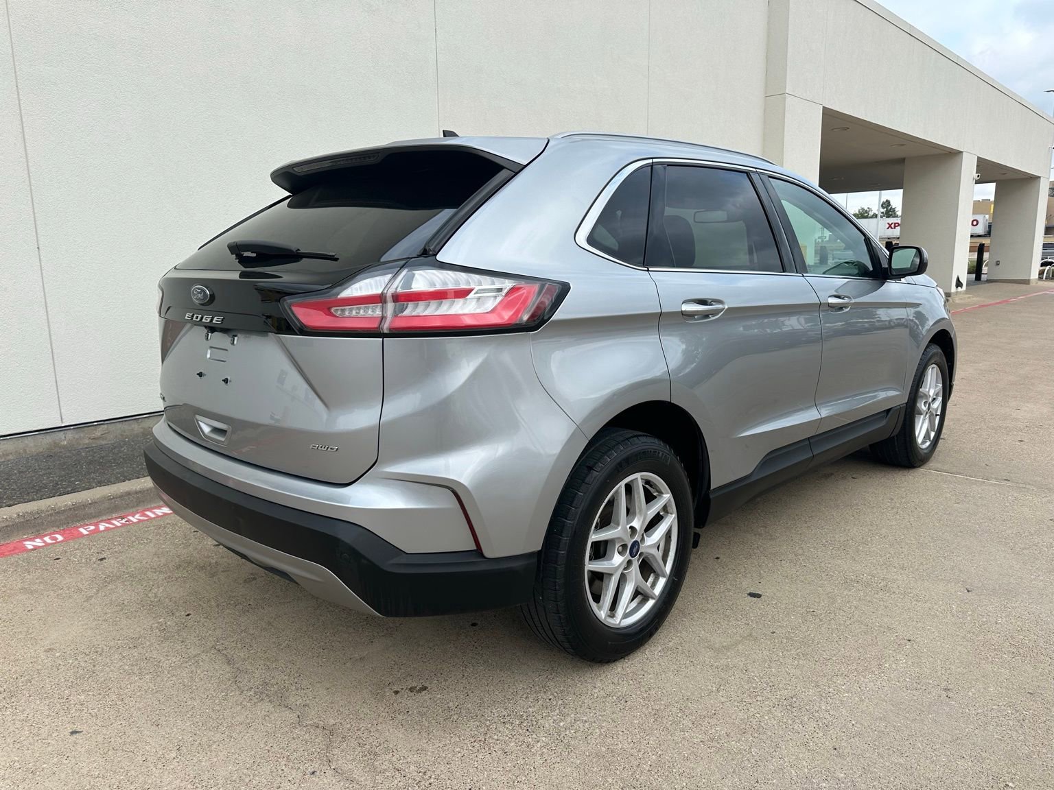 Used 2017 Ford Escape SE w/ Equipment Group 201A AWD/4WD image 7