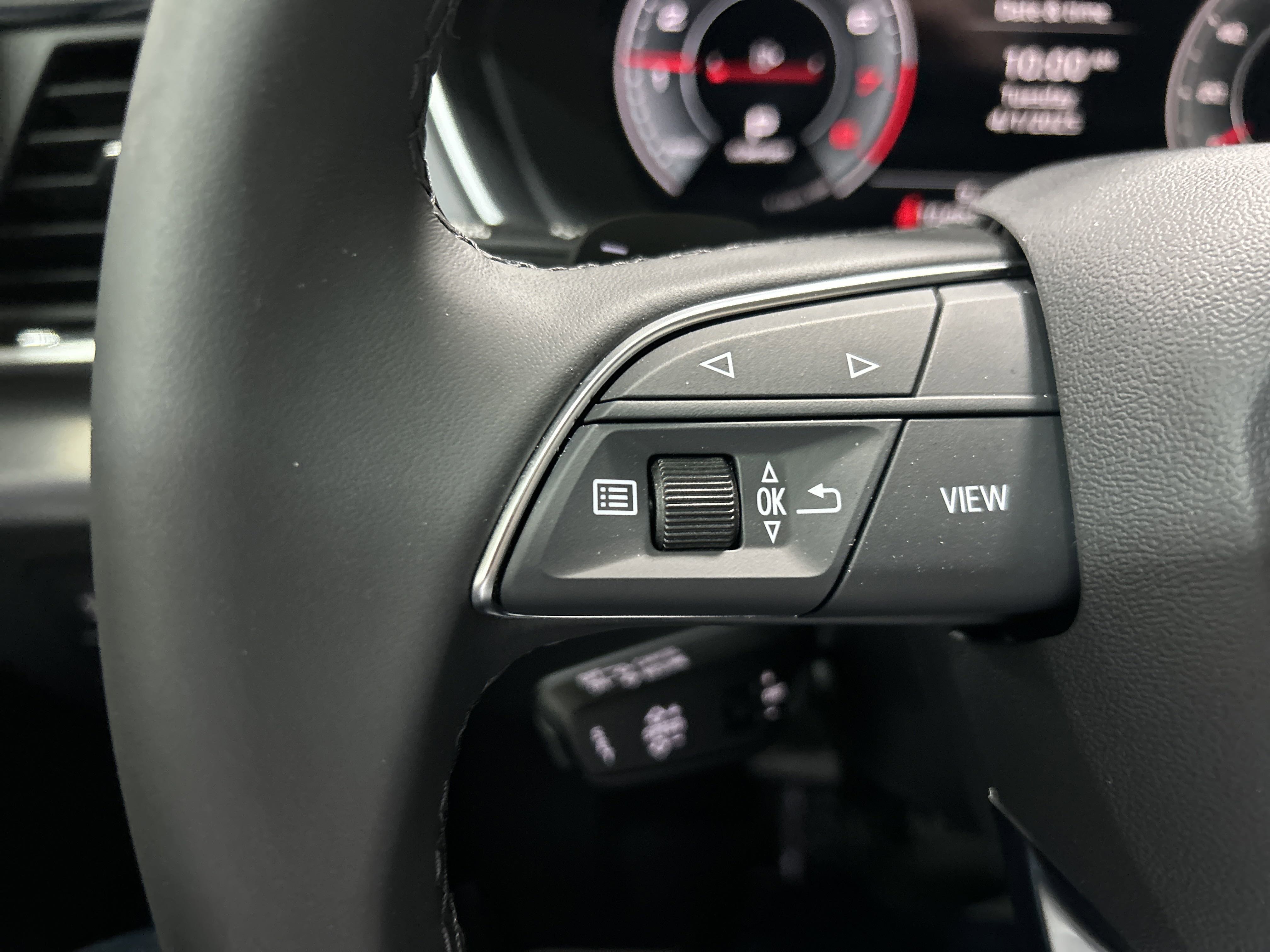 New 2025 Audi Q5 2.0T Premium image 18