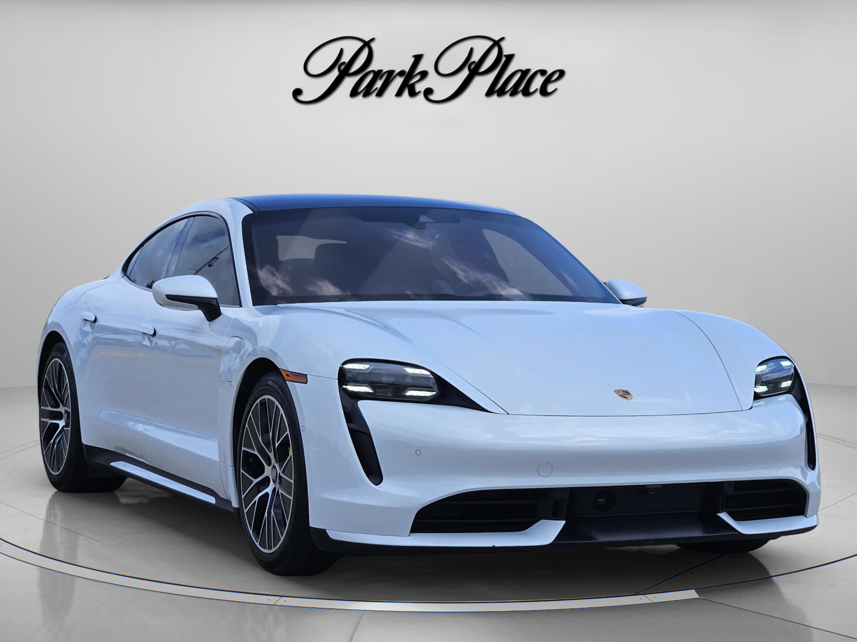 Used 2020 Porsche Taycan Turbo AWD/4WD image 4