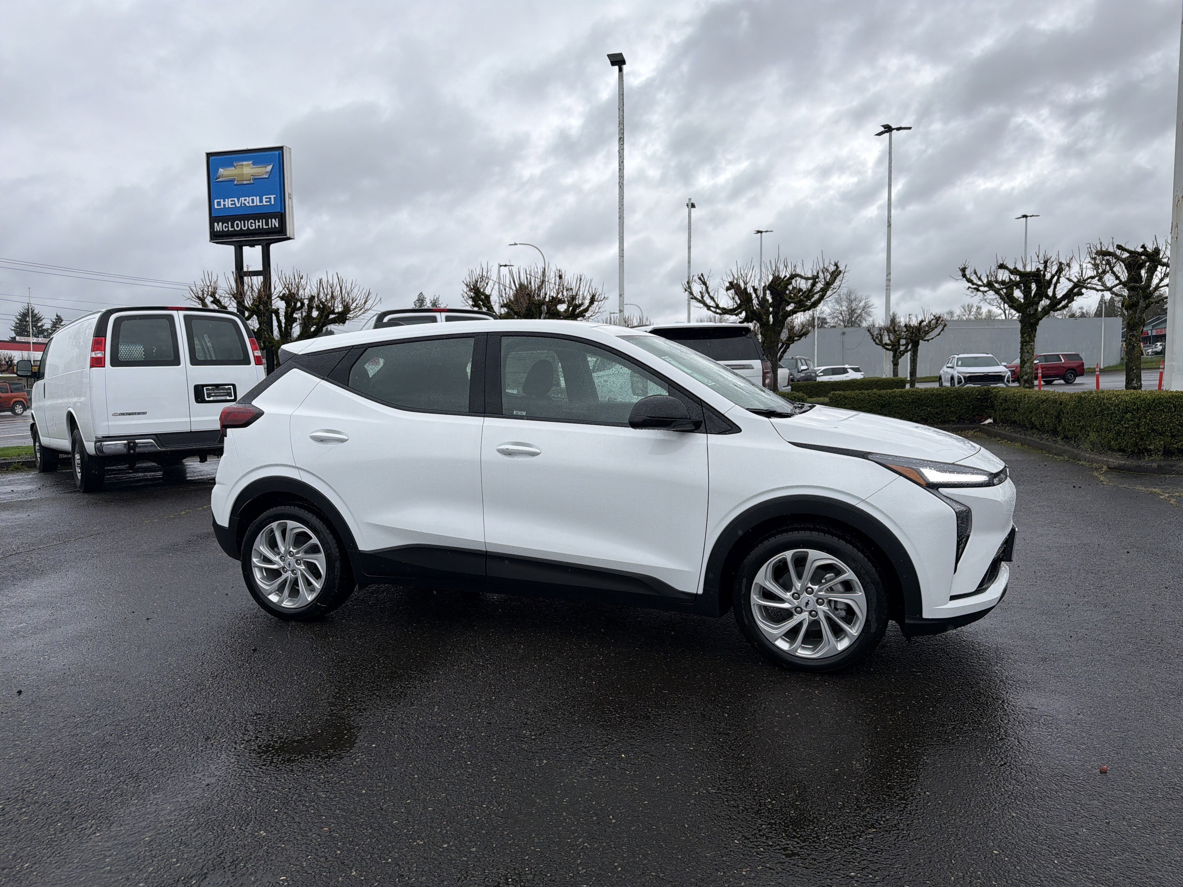 New 2027 Chevrolet Bolt LT w/ Comfort Package FWD image 7