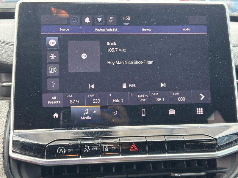 Used 2024 Jeep Compass Latitude image 20