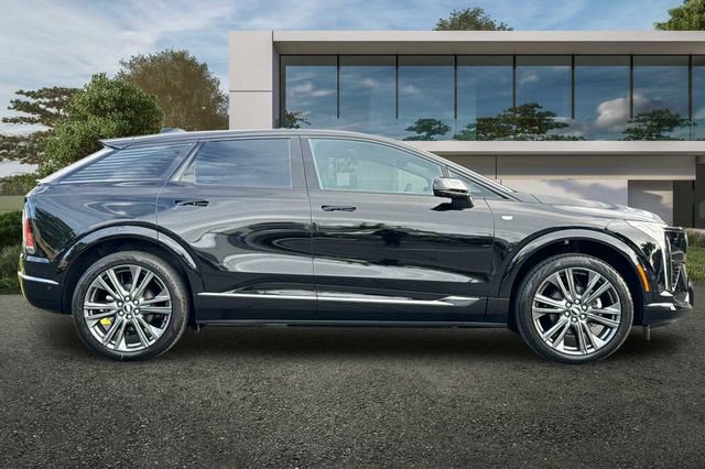 New 2026 Cadillac Optiq Sport 2 image 3