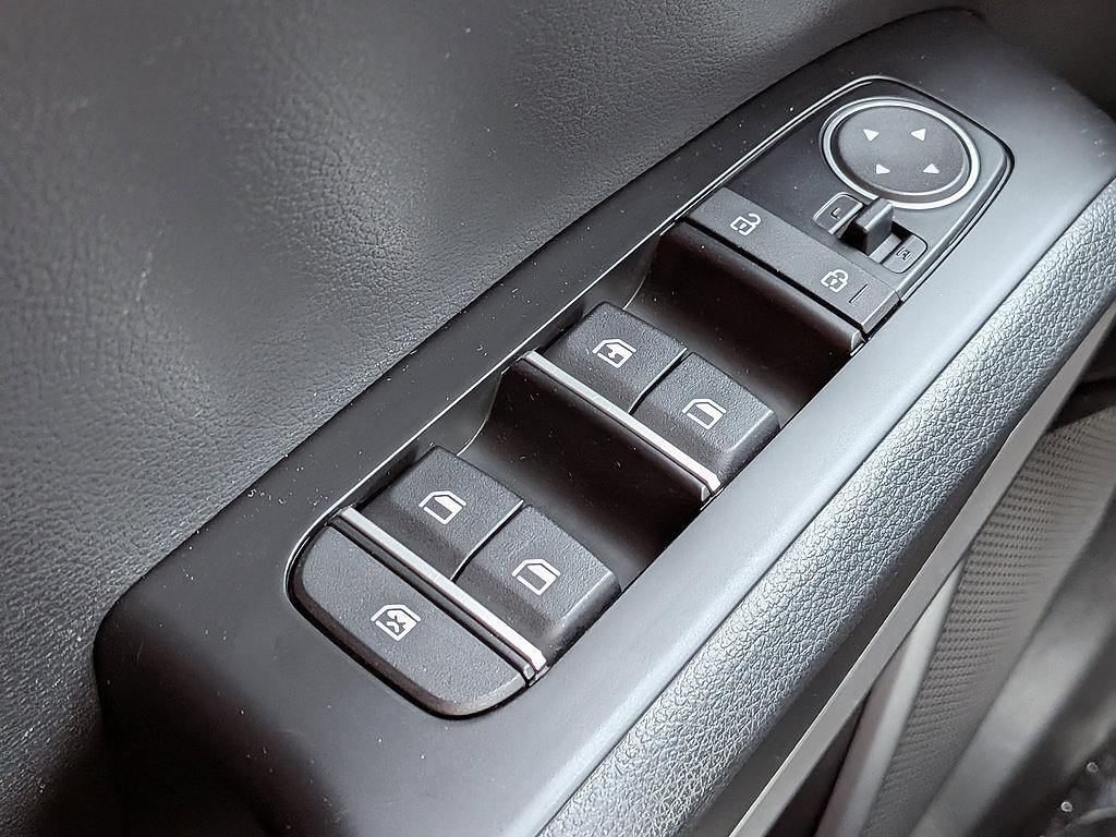 Used 2023 Kia Soul LX w/ LX Technology Package FWD image 23