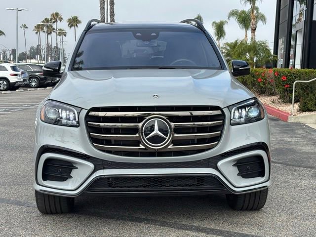 Used 2025 Mercedes-Benz GLS 580 4MATIC image 10
