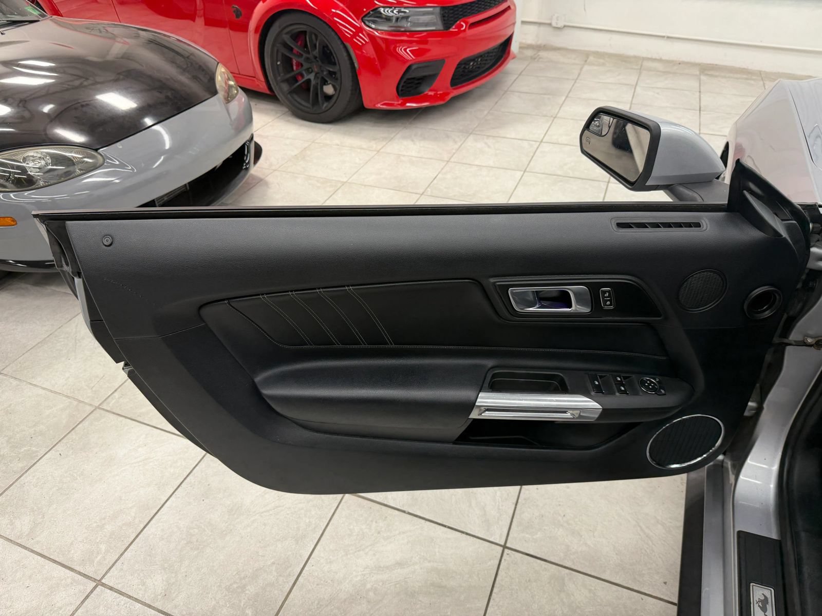 Used 2020 Ford Mustang Premium RWD image 13