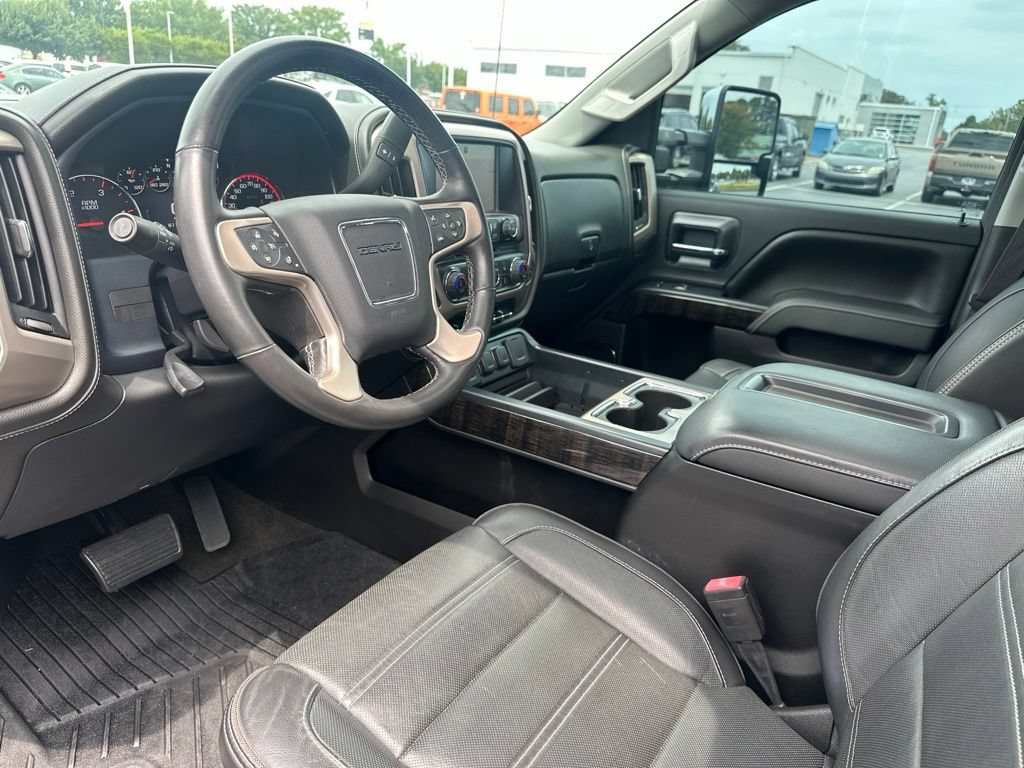 Used 2015 GMC Sierra 3500 Denali w/ Duramax Plus Package AWD/4WD image 26