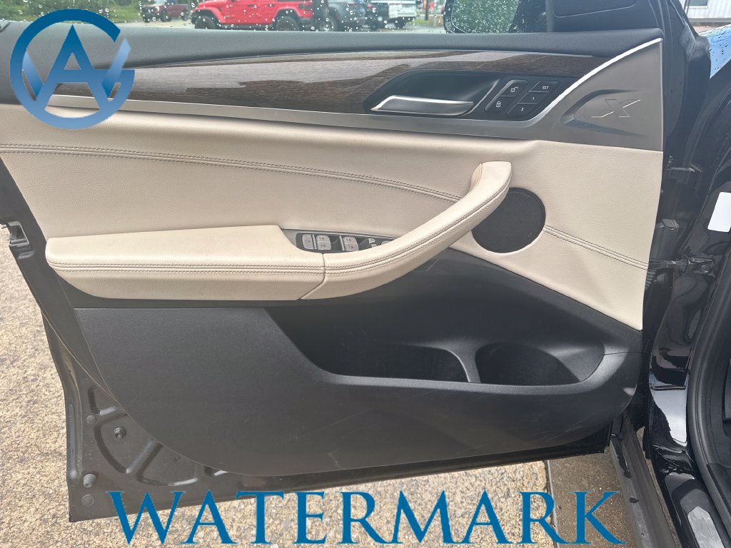 Used 2021 BMW X4 xDrive30i AWD/4WD image 9