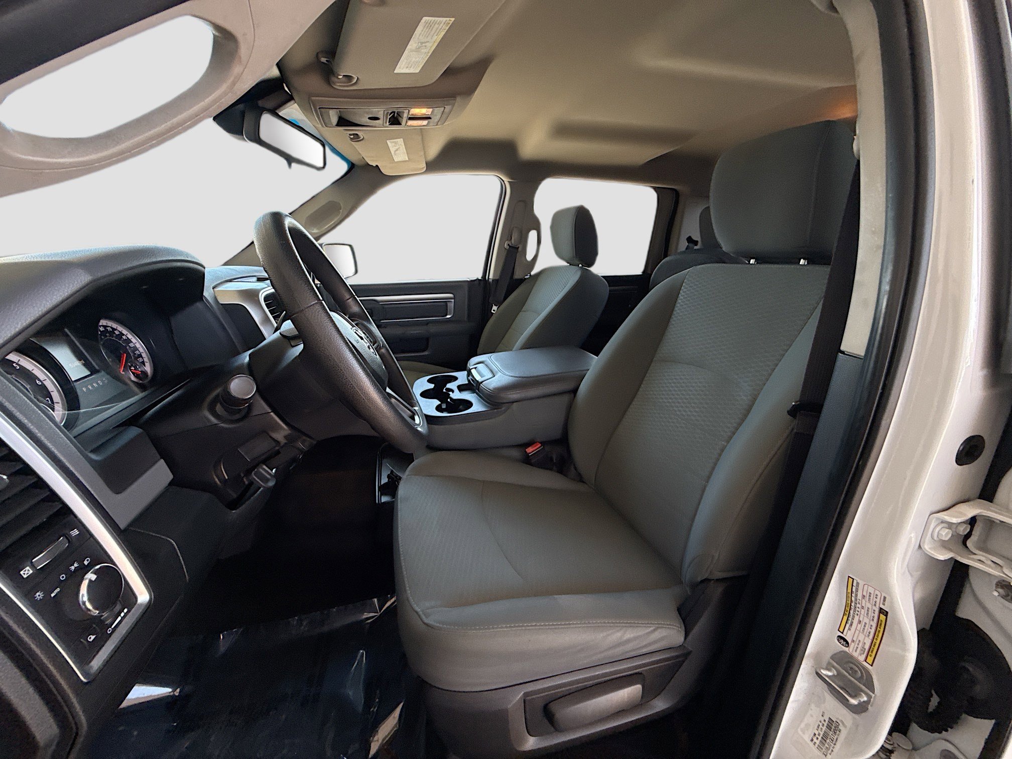 Used 2016 RAM 2500 SLT image 19