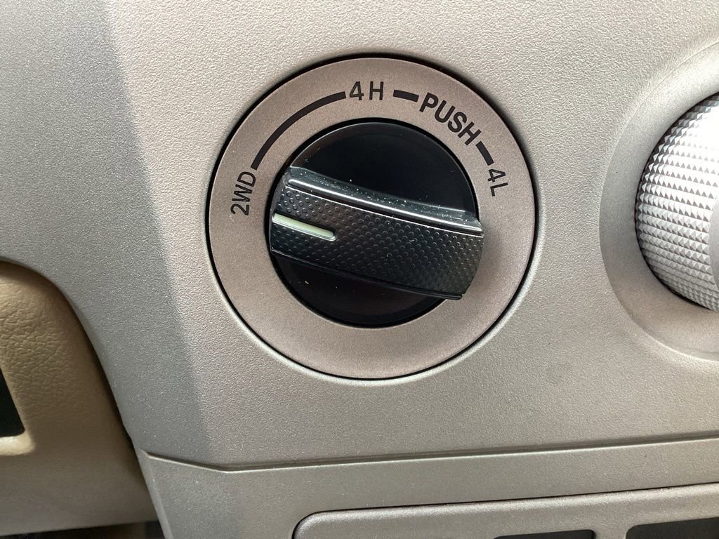 Used 2007 Toyota Tundra Limited image 17