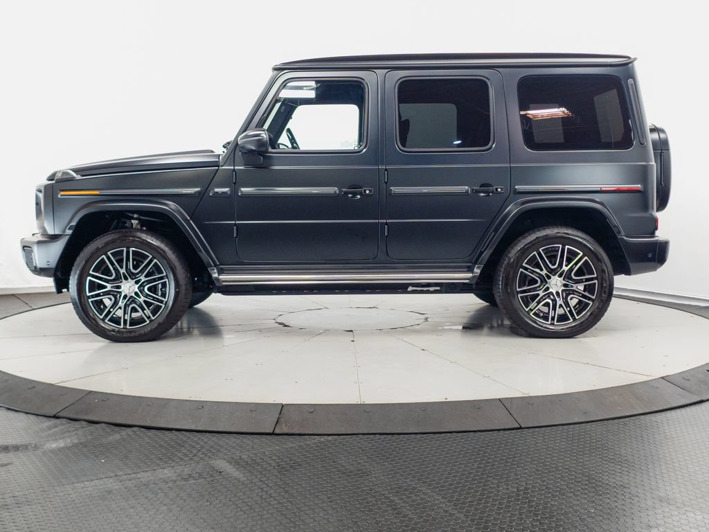 Certified 2025 Mercedes-Benz G 580 w/ Manufactur Interior Package image 4