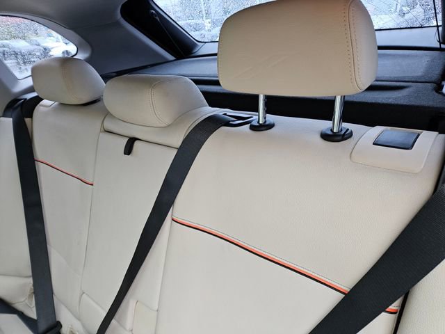 Used 2015 BMW X1 sDrive28i RWD image 13